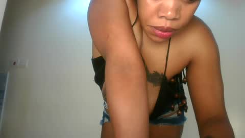 sexy_lyna online show from 4, 8, 2026