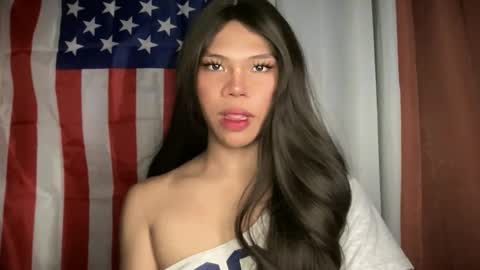 Nicole online show from 18, 4, 2026