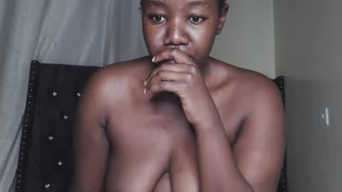 sexy_melanin11 online show from 18, 9, 2025