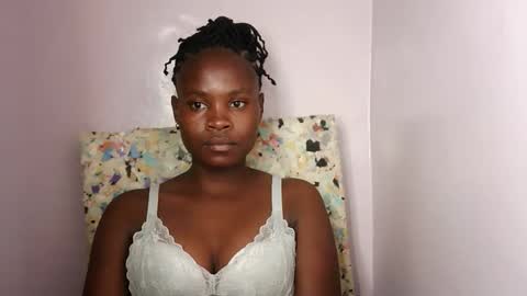 Snapshot of sexy_molyne chatting on 8, 2, 2026 Molyne online show from 8, 2, 2026