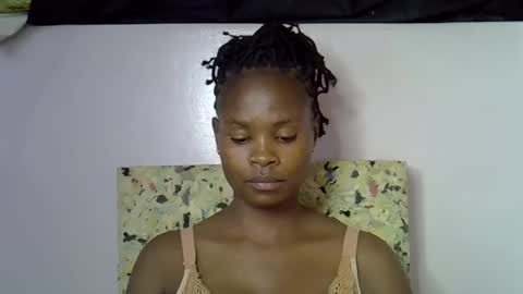 Snapshot of sexy_molyne chatting on 15, 2, 2026 Molyne online show from 15, 2, 2026