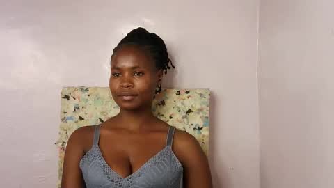 Snapshot of sexy_molyne chatting on 23, 2, 2026 Molyne online show from 23, 2, 2026