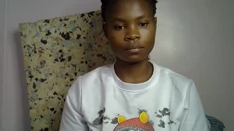 Snapshot of sexy_molyne chatting on 28, 2, 2026 Molyne online show from 28, 2, 2026