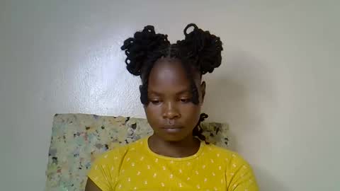 Snapshot of sexy_molyne chatting on 11, 3, 2026 Molyne online show from 11, 3, 2026