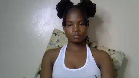 Snapshot of sexy_molyne chatting on 11, 3, 2026 Molyne online show from 11, 3, 2026