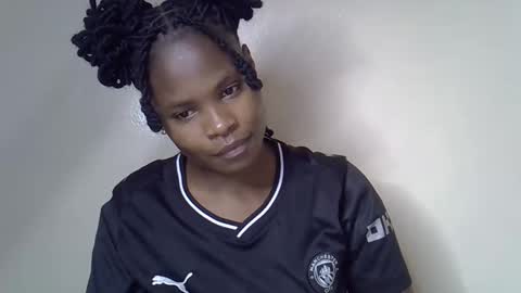 Snapshot of sexy_molyne chatting on 12, 3, 2026 Molyne online show from 12, 3, 2026