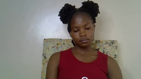 Snapshot of sexy_molyne chatting on 13, 3, 2026 Molyne online show from 13, 3, 2026