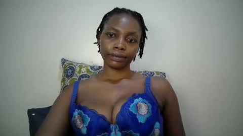 sexy_muna2 online show from 6, 4, 2026