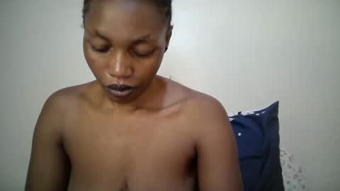 sexy_muna2 online show from 12, 4, 2026