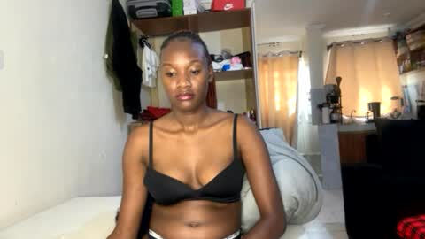 Snapshot of sexy_nyla chatting on 17, 6, 2026 Nyla online show from 17, 6, 2026