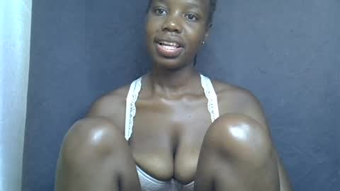 Snapshot of sexy_peach4 chatting on 10, 7, 2026 sexy_peach4 online show from 10, 7, 2026