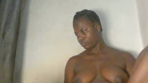 sexy_petitqueen online show from 6, 5, 2026