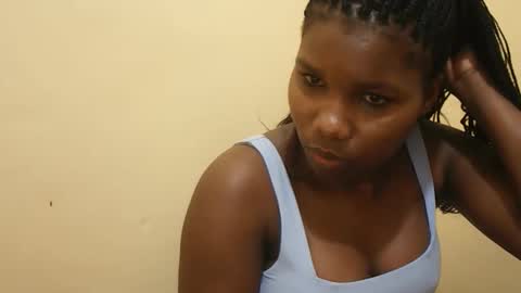 Snapshot of sexy_roz chatting on 1, 3, 2026 Queen online show from 1, 3, 2026