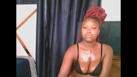 Snapshot of sexy_tecla chatting on 5, 11, 2025 sexy_tecla online show from 5, 11, 2025