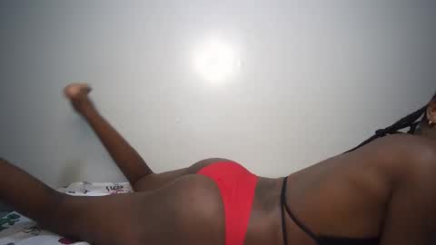 sexyasspetitte_ online show from 7, 2, 2025