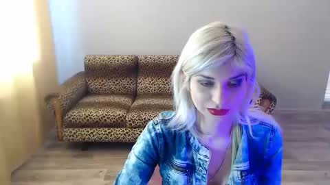 Snapshot of sexybeatriice chatting on 23, 2, 2025 sexybeatriice online show from 23, 2, 2025