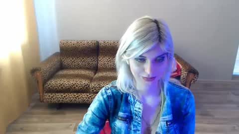 Snapshot of sexybeatriice chatting on 28, 2, 2025 sexybeatriice online show from 28, 2, 2025
