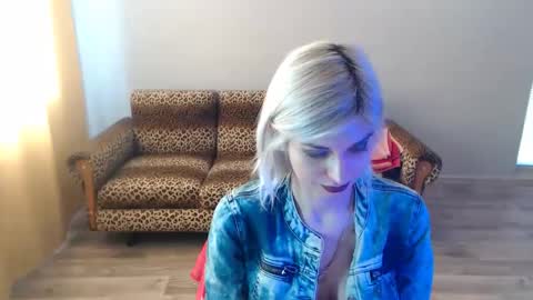 Snapshot of sexybeatriice chatting on 2, 3, 2025 sexybeatriice online show from 2, 3, 2025