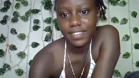 Snapshot of sexybree_love chatting on 17, 12, 2024 sexybree_love online show from 17, 12, 2024