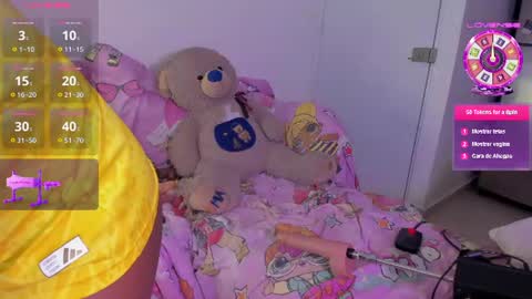 Snapshot of sexybrunnetem chatting on 29, 6, 2026 sofia online show from 29, 6, 2026
