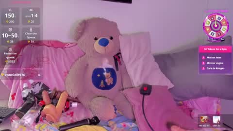 Snapshot of sexybrunnetem chatting on 2, 7, 2026 sofia online show from 2, 7, 2026