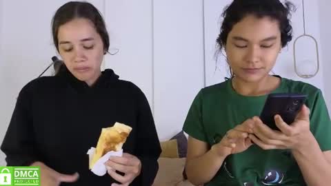chanell and yina online show from 15, 6, 2026