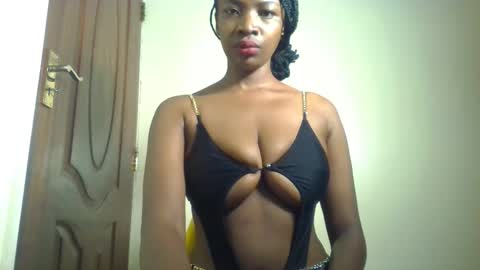 Snapshot of sexyclara90 chatting on 3, 3, 2026 sexyclara90 online show from 3, 3, 2026