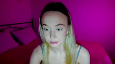 Sophia online show from 1, 3, 2025