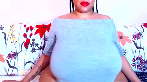 Snapshot of sexyebonylove89 chatting on 14, 12, 2025 sexyebonylove89 online show from 14, 12, 2025