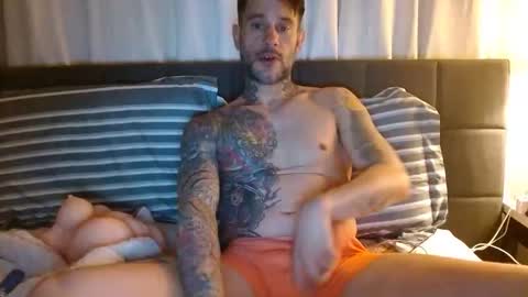 Sexy Fit Daddy online show from 7, 4, 2026