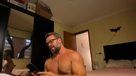 Snapshot of sexyflightz chatting on 20, 5, 2026 chris online show from 20, 5, 2026