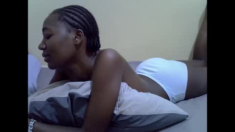 sexyghurl12 online show from 11, 2, 2026