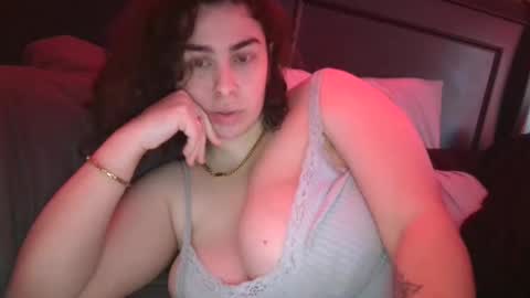 Snapshot of sexygoddesslizaaa chatting on 21, 12, 2024 ETERNAL GODDESS WOMAN  online show from 21, 12, 2024