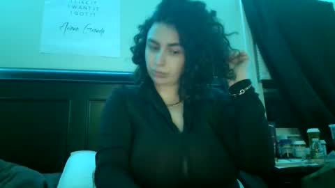 Snapshot of sexygoddesslizaaa chatting on 10, 1, 2025 ETERNAL GODDESS WOMAN  online show from 10, 1, 2025