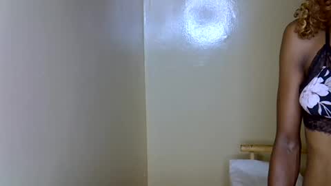 Snapshot of sexyhollymontana1111 chatting on 31, 7, 2026 SexyHollyMontana1111 online show from 31, 7, 2026