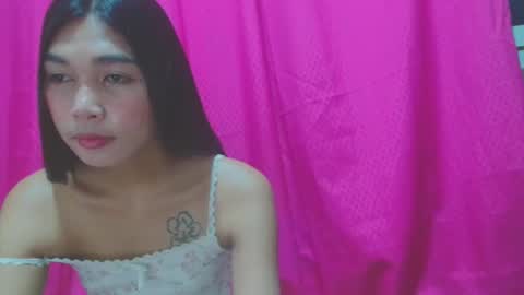 sexyhornyts4u online show from 26, 3, 2026