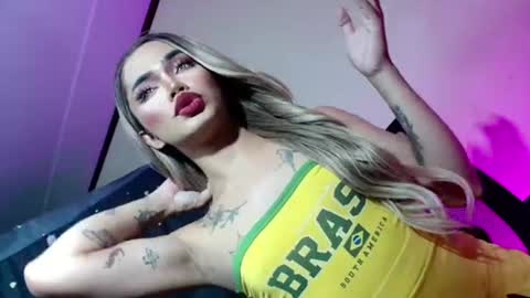 sexyhotbabe18 online show from 22, 6, 2026