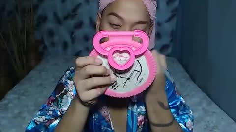 Rachelle online show from 12, 3, 2025