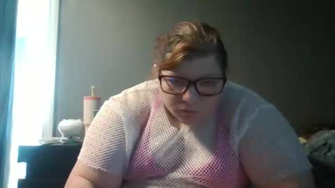 sexyhottie825 online show from 26, 5, 2026