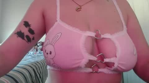 sexyjessicavega online show from 2, 5, 2026