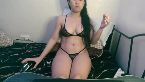 Lily online show from 2, 12, 2024