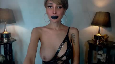 Queen Sofia online show from 23, 5, 2026