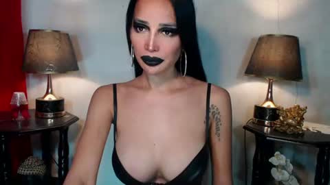 Queen Sofia online show from 2, 8, 2026