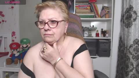 sexylynette4u online show from 1, 5, 2026