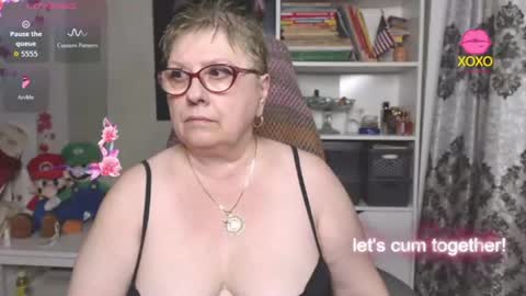 sexylynette4u online show from 3, 8, 2026