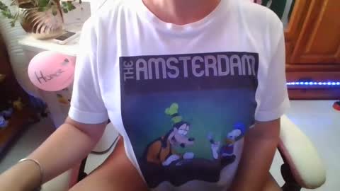 Snapshot of sexymisss24 chatting on 9, 7, 2026 sexymisss24 online show from 9, 7, 2026