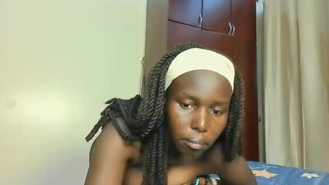 Snapshot of sexymomoh chatting on 7, 4, 2026 sexymomoh online show from 7, 4, 2026