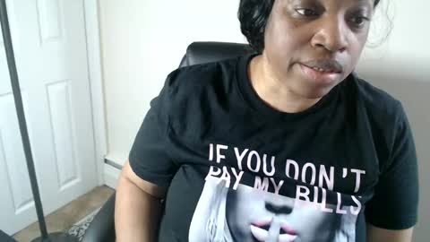Snapshot of sexymona1218 chatting on 8, 8, 2026 SexyMona online show from 8, 8, 2026
