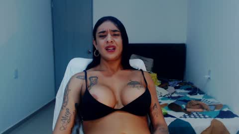 Natalia Duran online show from 19, 12, 2024