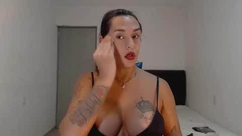 Natalia Duran online show from 17, 3, 2026